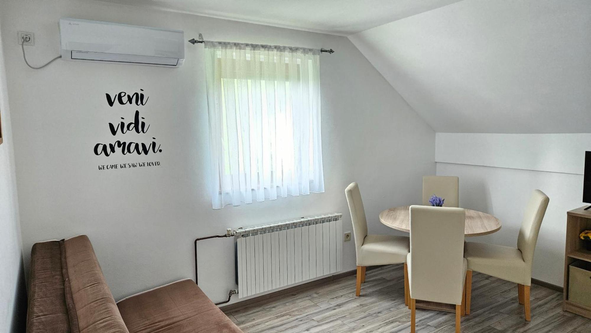Apartment Andrea Smoljanac Eksteriør bilde